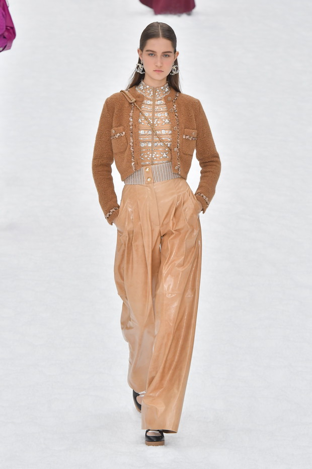 Chanel jesień zima 2019: Chanel pierwszy pokaz po śmierci Karla Lagerfelda