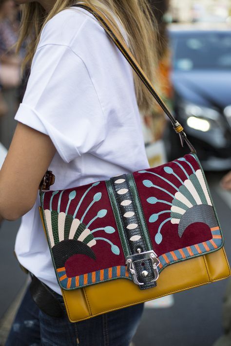 Modne torebki na wiosnę 2017