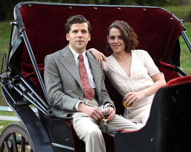 32A4300200000578-3513849-image-m-11_1459266354344