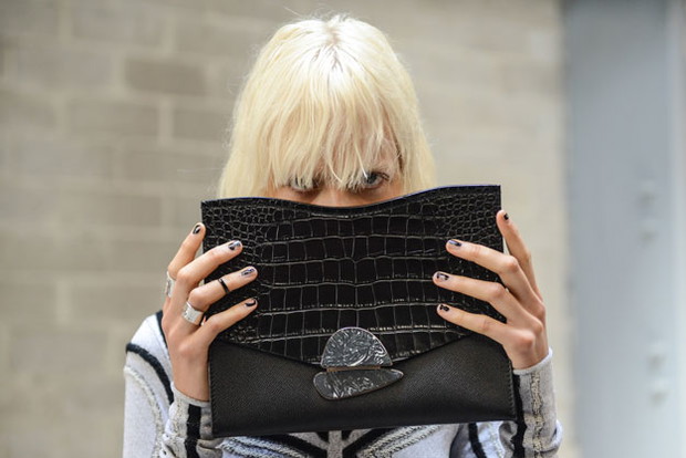 Delikatne wzorki na transparentnej bazie/ Proenza Schouler wiosna 2017