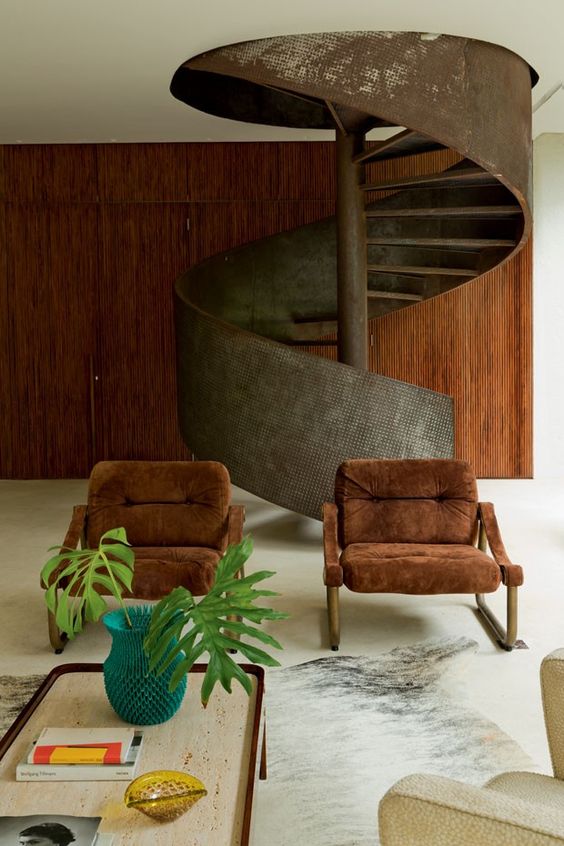 e12d6bd861be8c36a4ecc714ef36a6d5