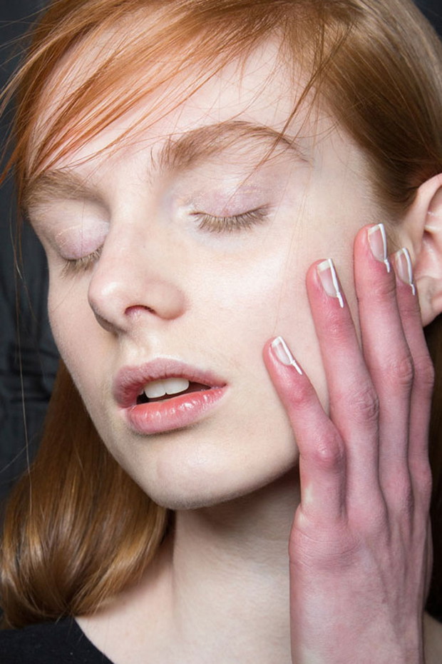 elle-nyfw-fw16-beauty-nails-delpozo-imaxtree
