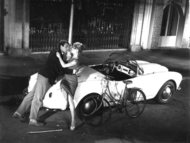 i_bog_stworzyl_kobiete