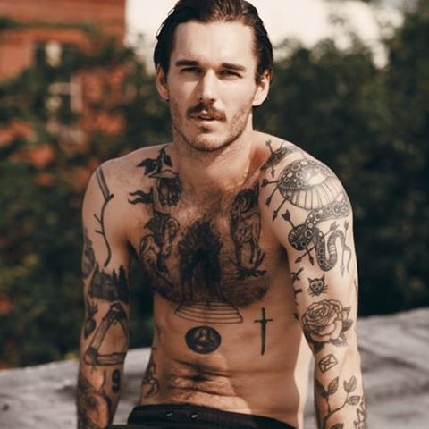 Męski wzór na tatuaż