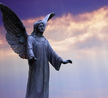 Anioł listopada będzie miał w opiece 3 znaki zodiaku