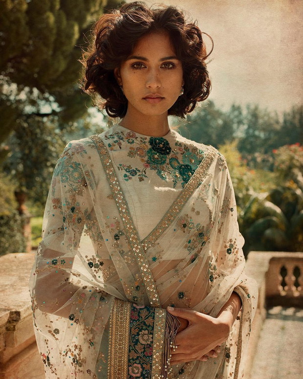 Fryzura ślubna dla krótkich włosów - loki