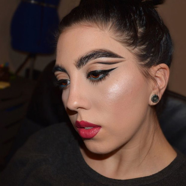 Makijaż brwi Alexy Link