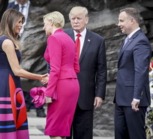 Agata Duda nie podała ręki Trumpowi