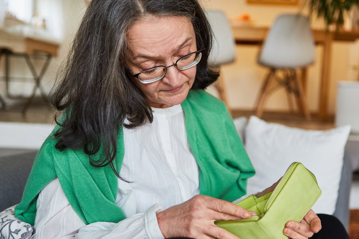 Wskazano 3 znaki zodiaku, które w listopadzie pójdą z torbami