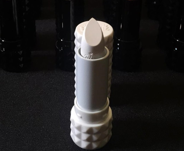 Kat Von D, biała szminka