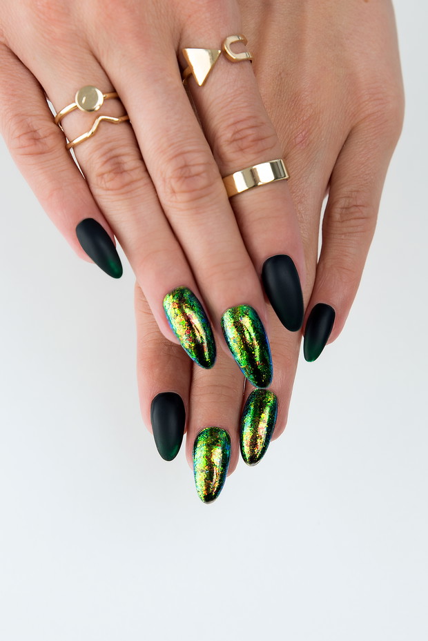 Manicure kosmiczny pyłek na jesień 2017