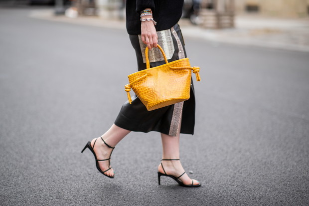 Sandały damskie na lato 2019: trendy moda lato 2019