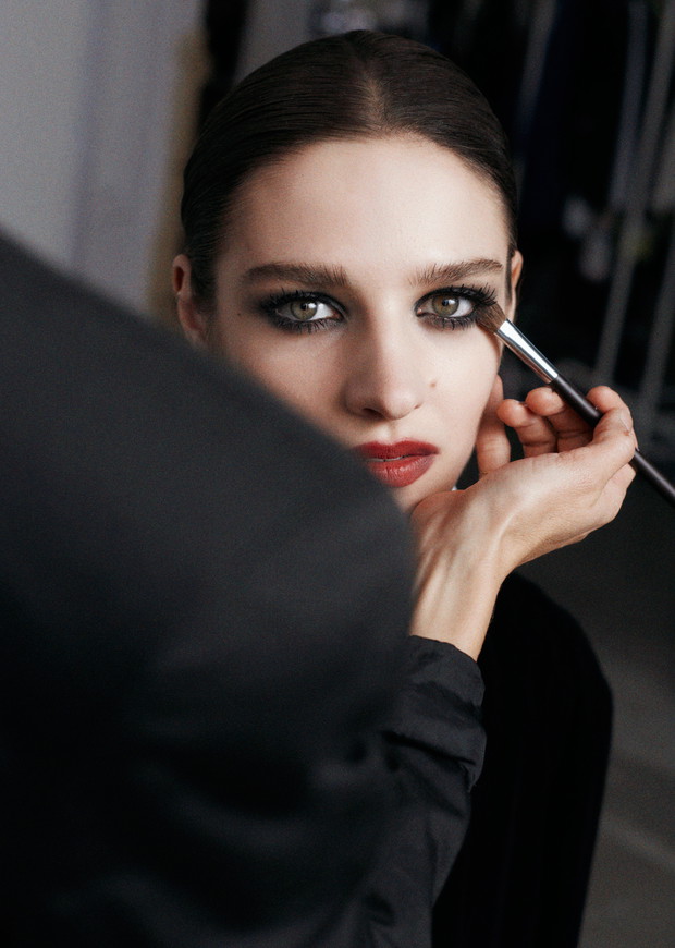 Gotycki makijaż z &Other Stories