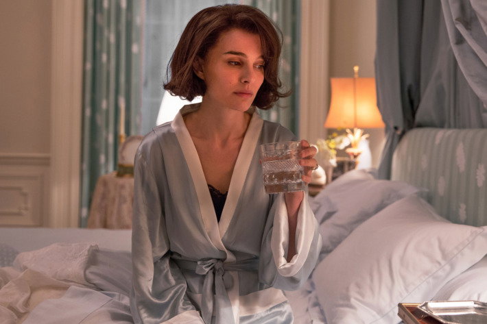 Ponad połowa dorosłych zapija problemy