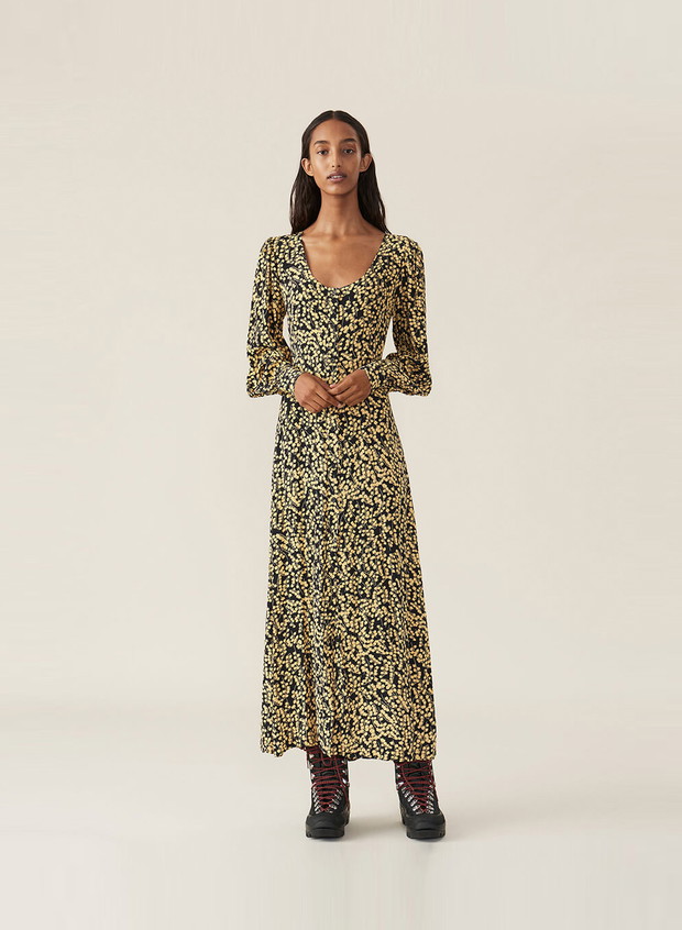 Sukienka w kwiaty Ganni; 1060 zł