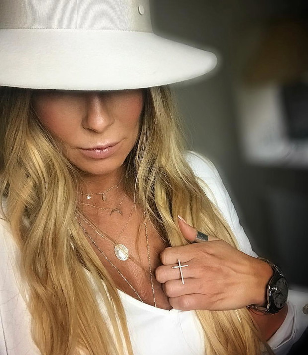 Biżuteria z krzyżem