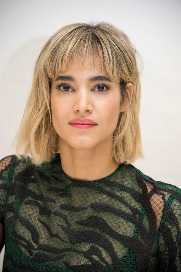 Fryzury z grzywką 2018: trendy