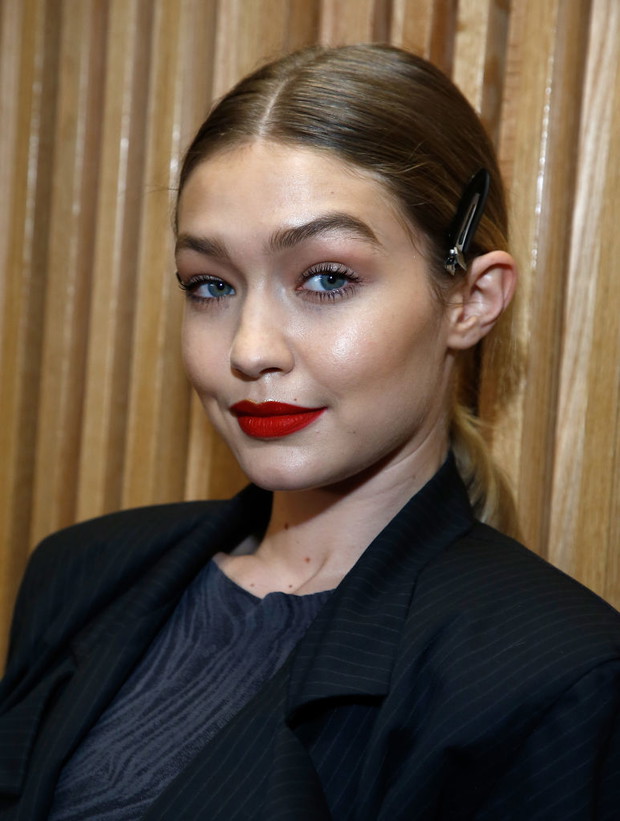 Makijaż jesień-zima 2018: power makeup (Brandon Maxwell)