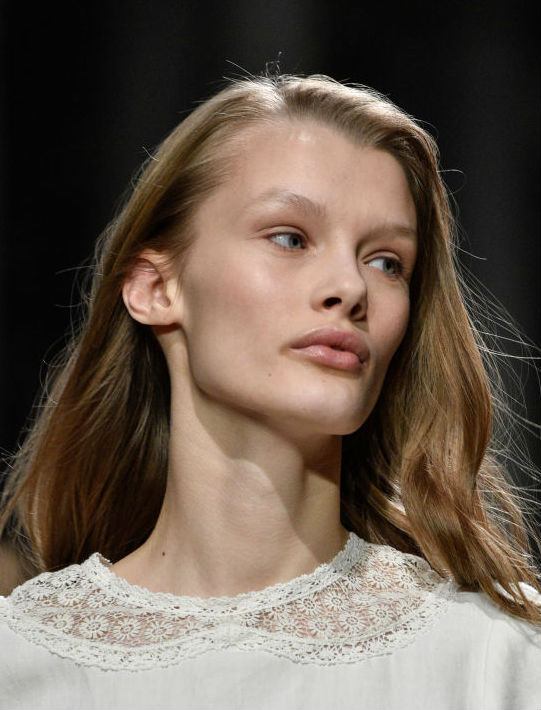 Trendy w makijażu jesień 2018: no makeup