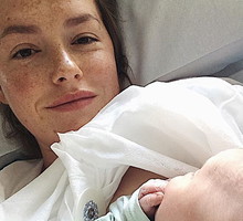 Olga Frycz na pierwszym zdjęciu z córką