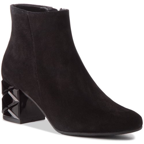 Czarne botki na jesień z CCC