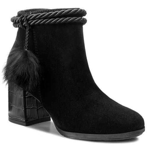 Czarne botki na jesień z CCC