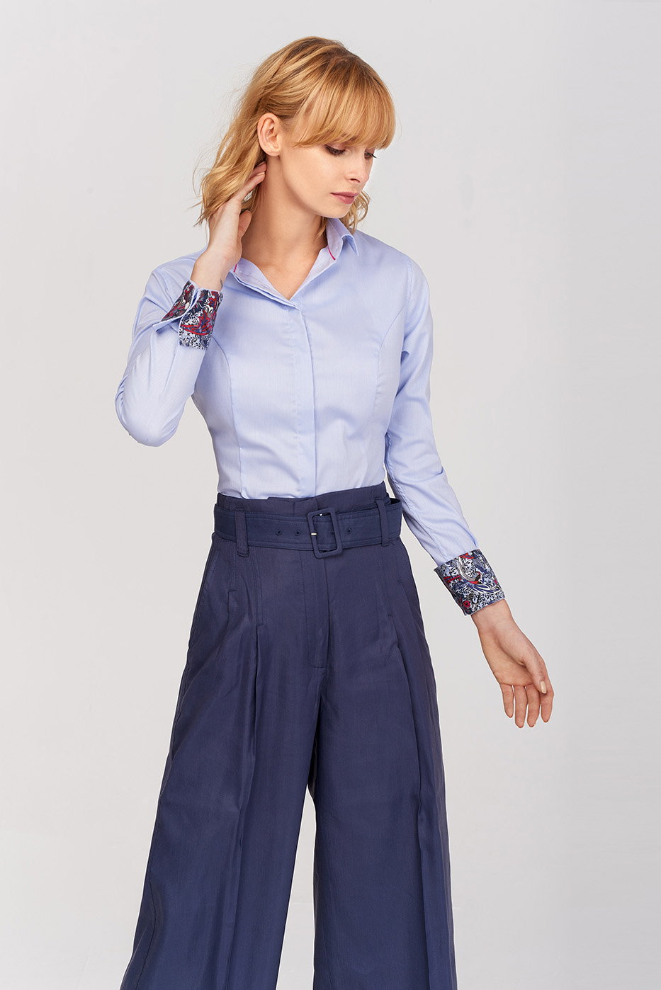 Natty Looker, Dhalia in Blue