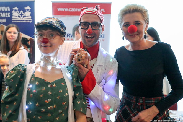 Agata Duda podczas kiermaszu charytatywnego