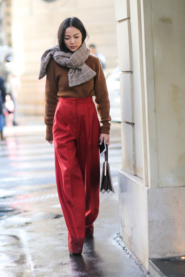 Czerwień w odcieniu wina modny kolor na zimę 2018