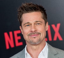 Brad Pitt i Charlize Theron poznali się w okolicy świąt. Zostali sobie przedstawieni przez Seana Penna, ówczesnego partnera aktorki. Dziś pozostają najgorętszą parą Hollywood.