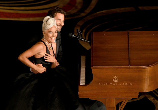 Lady Gaga i Bradley Cooper podczas Oscarów 2019