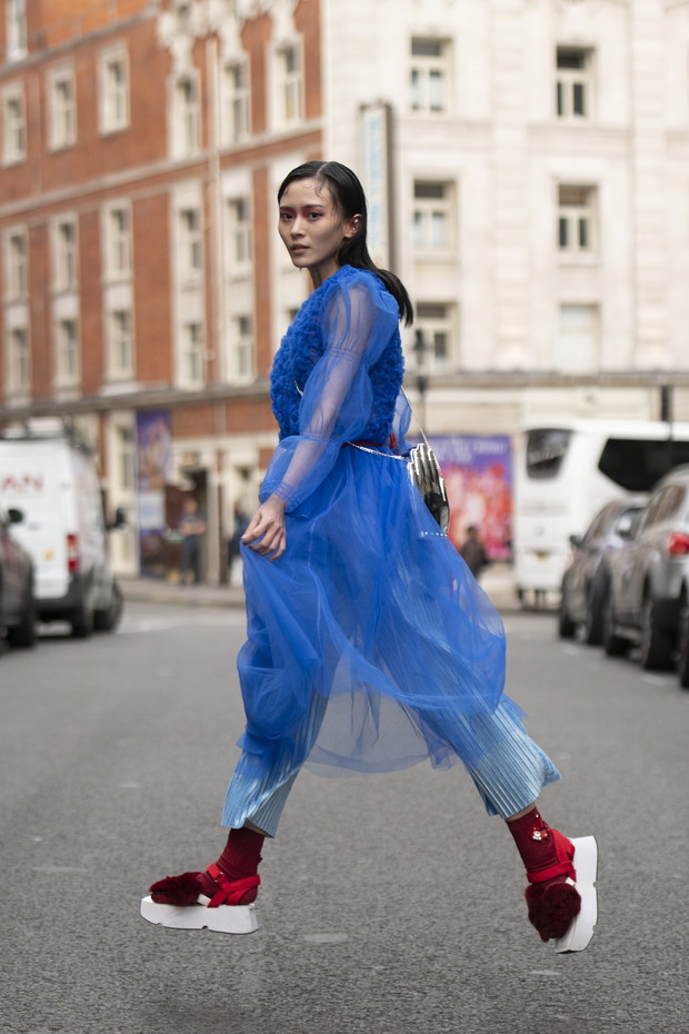 Modne akcesoria wiosna 2019: trendy moda wiosna 2019