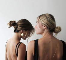 Undone bun - szybkie upięcie na wiosnę