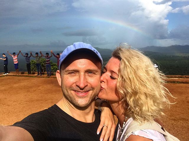 Borys Szyc „Mówienie mojej dziewczynie „narzeczona Borysa Szyca” zabiera jej tożsamość.”