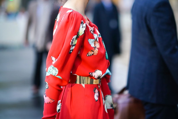 Niezbędnik na wakacje: trendy lato 2019