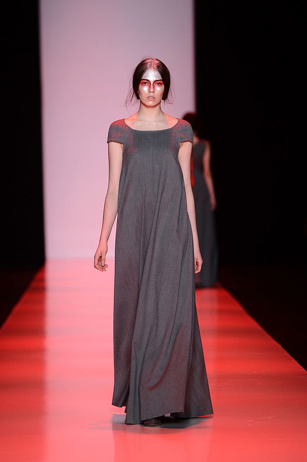 'Tent dress' gorącym trendem na jesień 2019