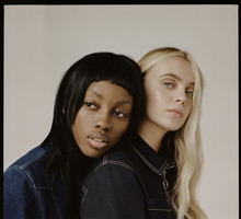 Dua Lipa z Pepe Jeans