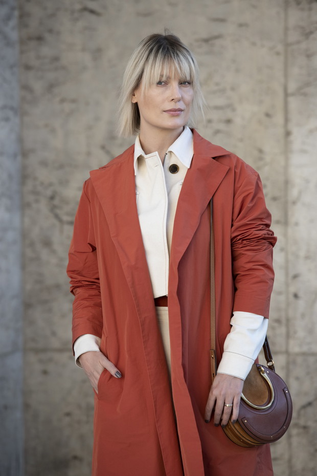 Fryzury z długą grzywką na jesień 2019: jak nosić fryzury z grzywką?