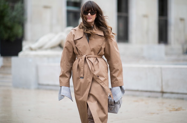 Fryzury z długą grzywką na jesień 2019: jak nosić fryzury z grzywką?