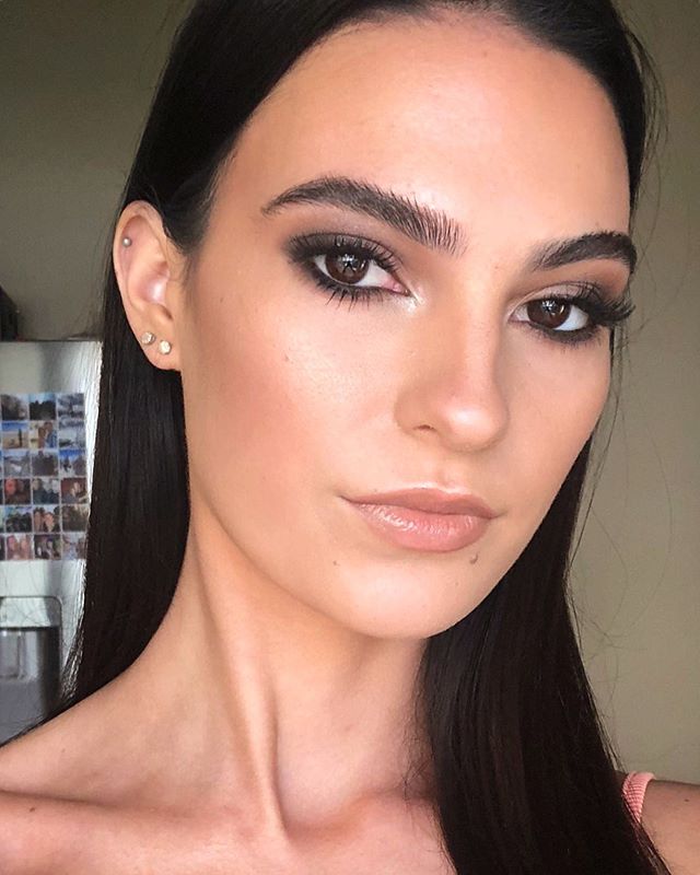 Jak dobrać brwi do kształtu twarzy?