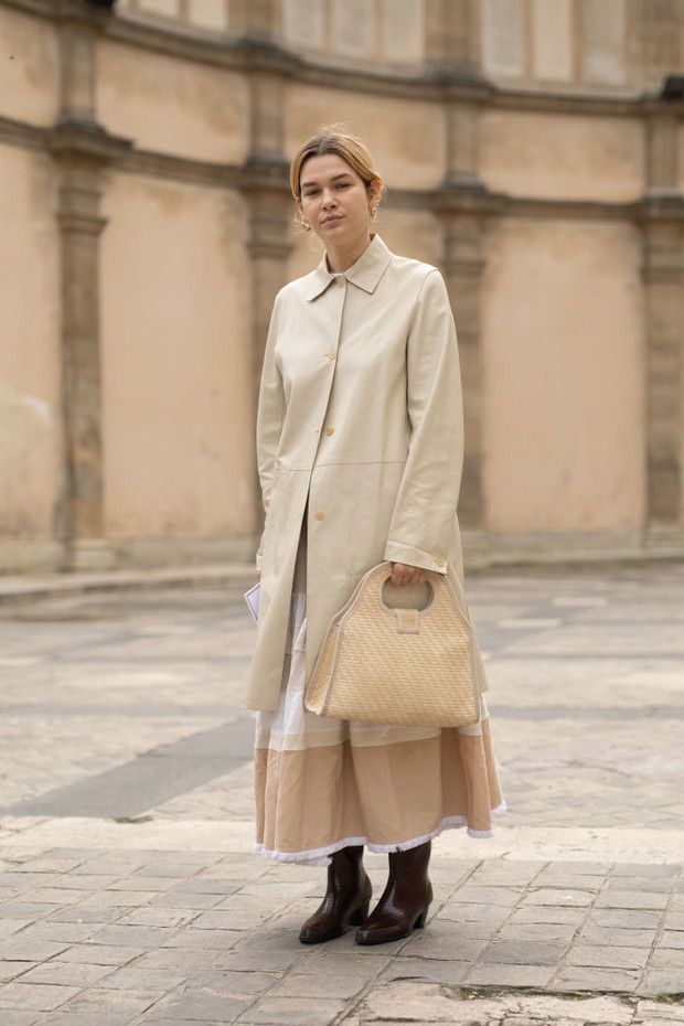 Trendy moda lato jesień 2019: beże na jesień 2019