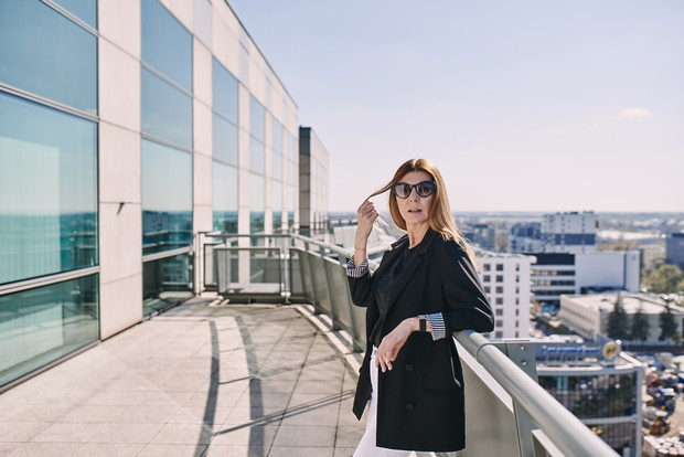 „Różnica pomiędzy rozwodem w młodym i dojrzałym wieku? Boli tak samo” – rozmowa z Katarzyną Kalicińską.