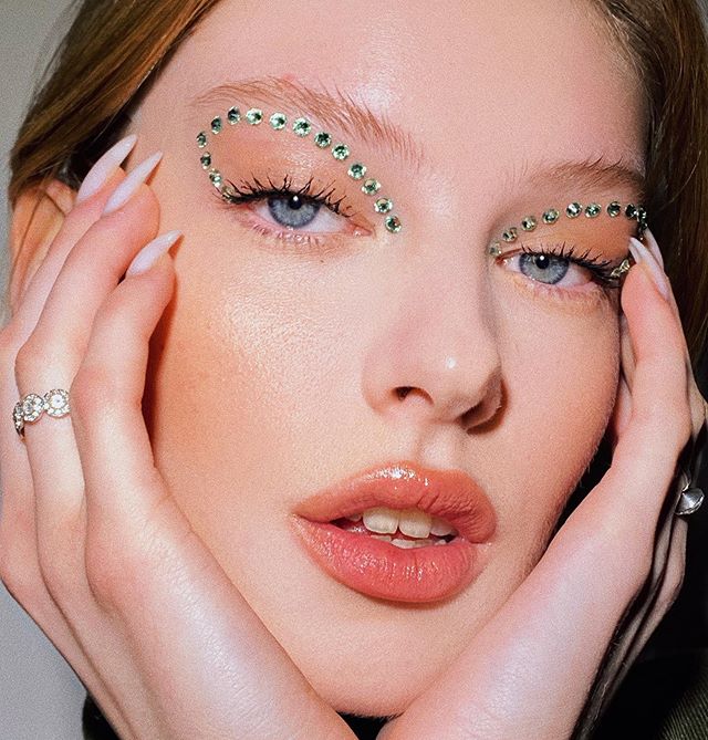 Makijaż na studniówkę 2022