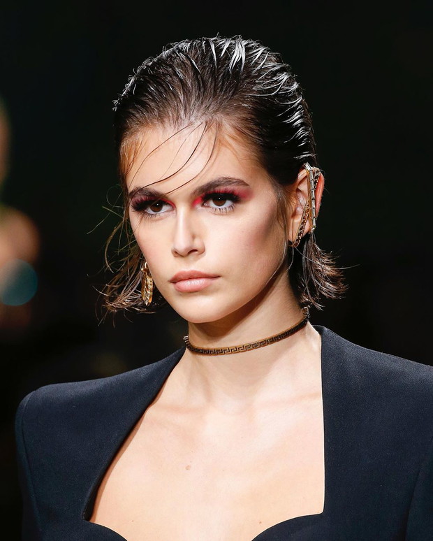 Efekt mokrych włosów