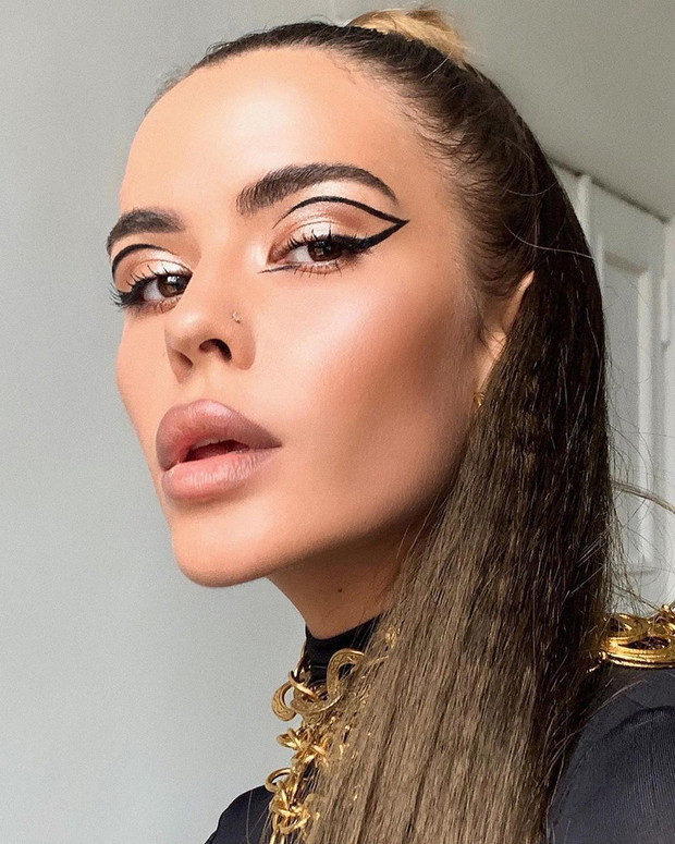 Makijaż na studniówkę 2022