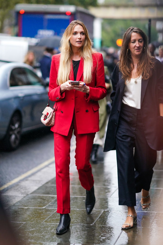 Moda trendy 2020: modne kolory czerwień