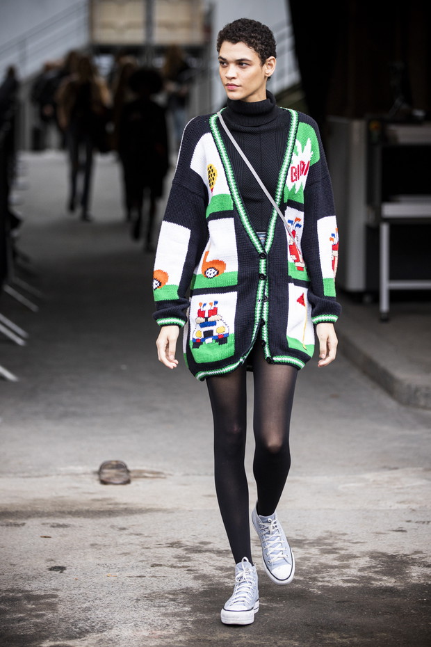 Kardigany na jesień 2019: trendy moda jesień 2019