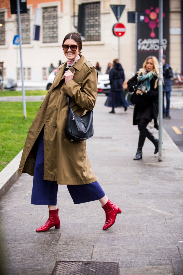 Moda trendy wiosna 2020: trencz na wiosnę