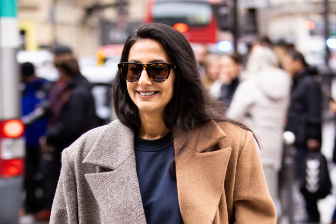 Bluzki oversize: jak je nosić?