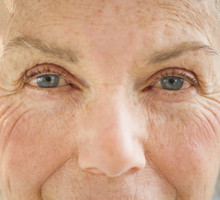 Jak pomagać starszym osobom?